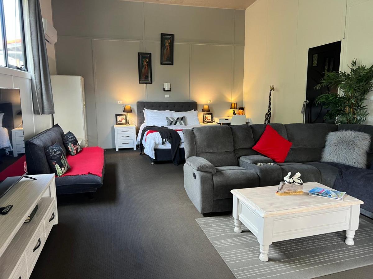 Longhorn Ranch Apartments Orbost Eksteriør bilde