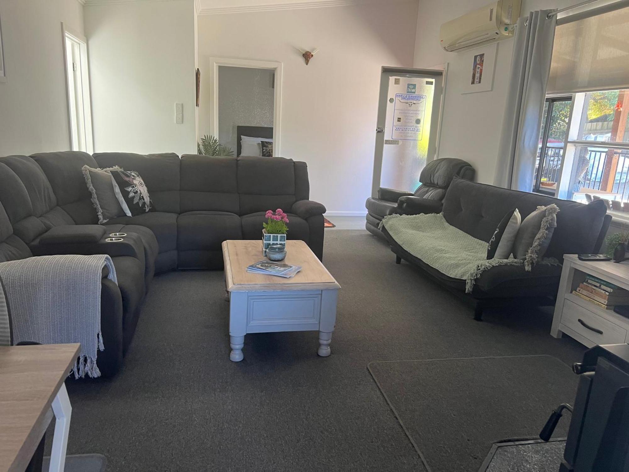 Longhorn Ranch Apartments Orbost Eksteriør bilde